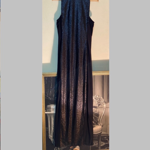 Prettylittlething king Dress.Size - Fit M - Picture 3 of 16